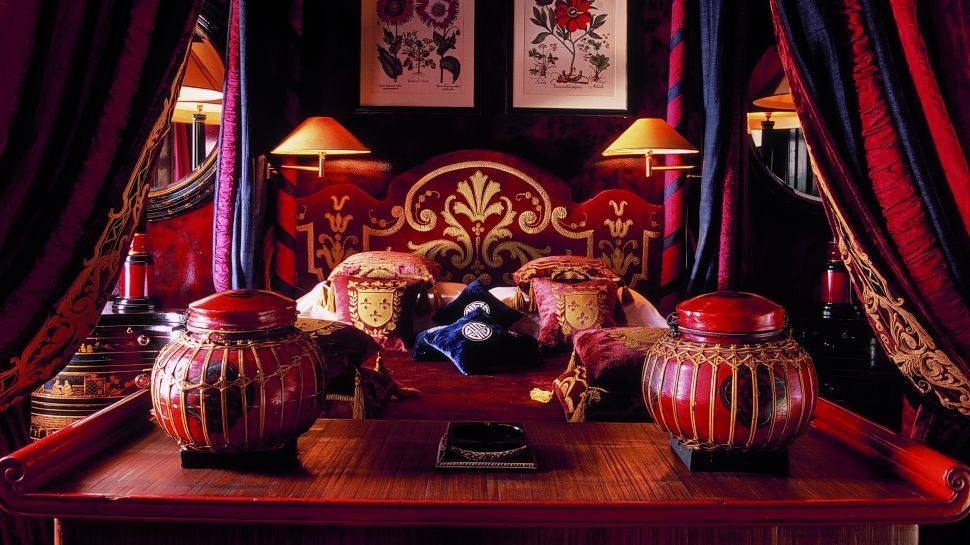 伦敦布雷克酒店 Blakes Hotel London_002877-04-red-bedroom.jpg