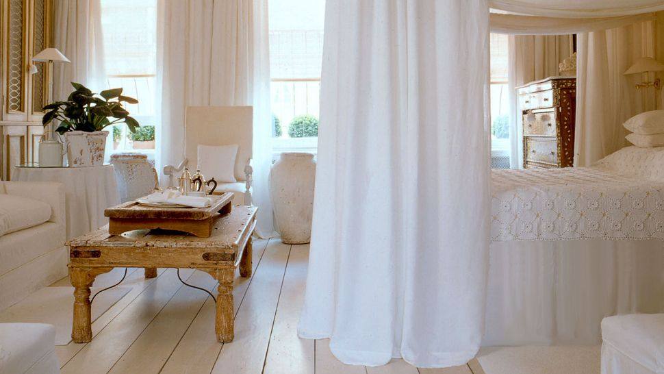 伦敦布雷克酒店 Blakes Hotel London_002877-09-white-bedroom.jpg