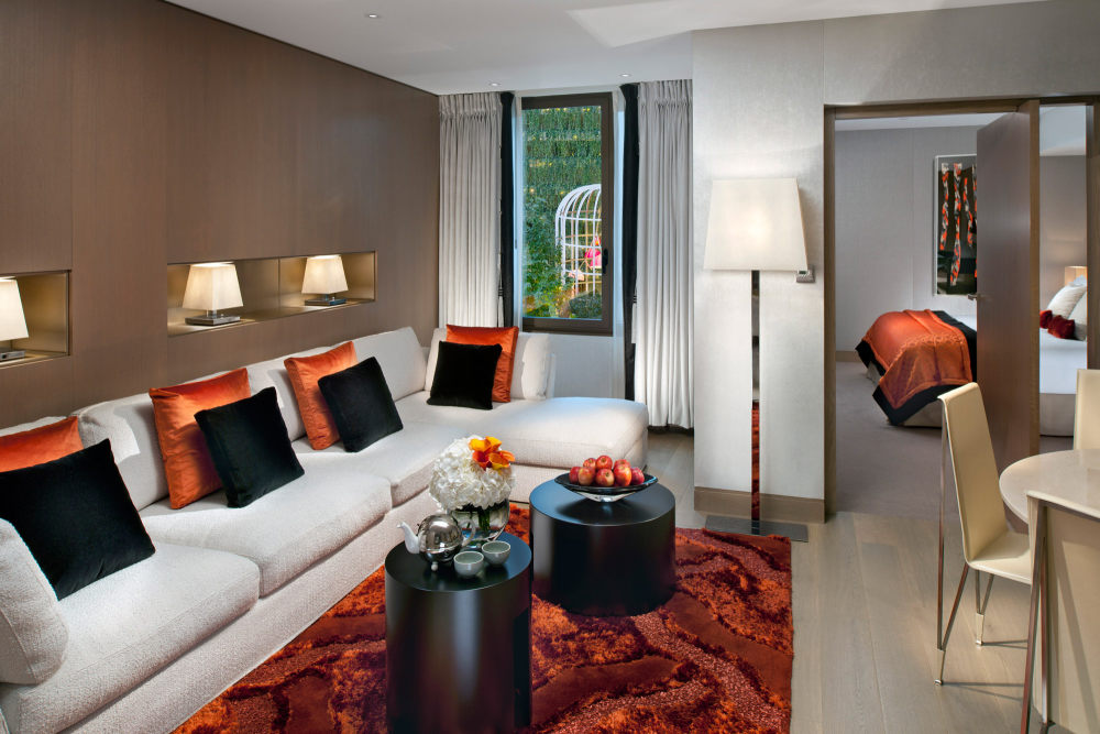 巴黎文华东方酒店(Mandarin Oriental, Paris  )_paris_couture_suite_living_room_1_sm.jpg