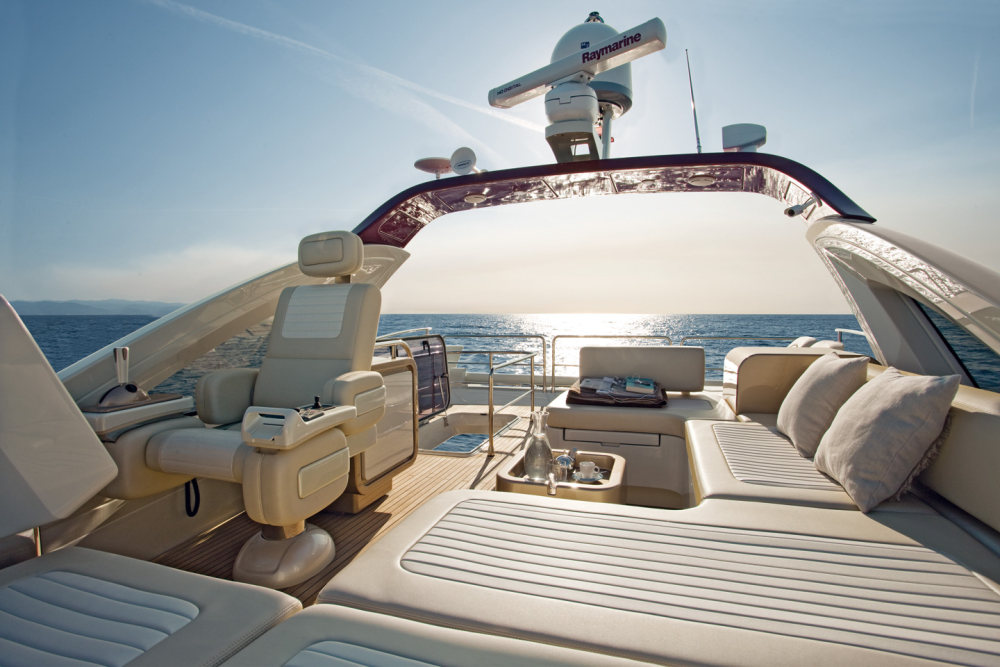 72S_Flybridge(1)[1].jpg