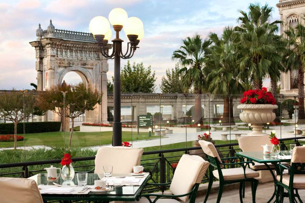 伊斯坦布尔ciragan宫凯宾斯基酒店Ciragan Palace Kempinski Istanbul_IST_LaledanTerrace_L.jpg