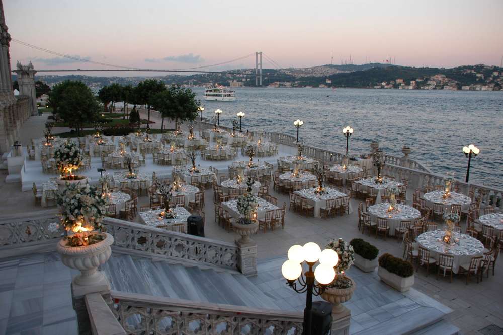 伊斯坦布尔ciragan宫凯宾斯基酒店Ciragan Palace Kempinski Istanbul_IST_TerraceWeddingSetup_L.JPG