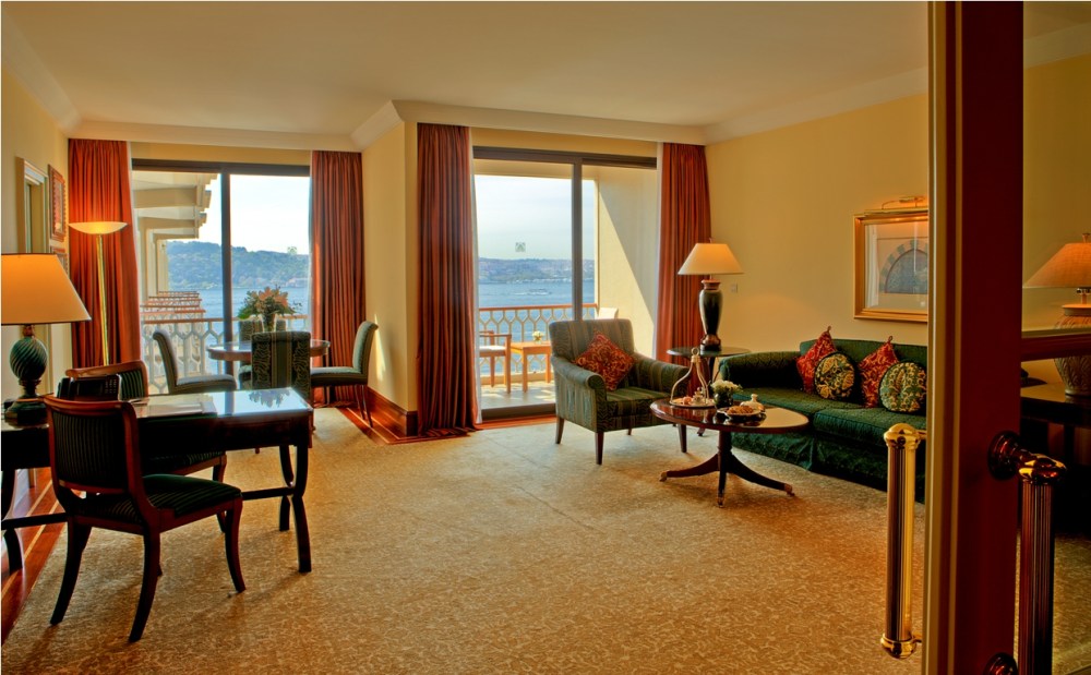 伊斯坦布尔ciragan宫凯宾斯基酒店Ciragan Palace Kempinski Istanbul_IST_OneBedroomSuite_L_AJS.jpg