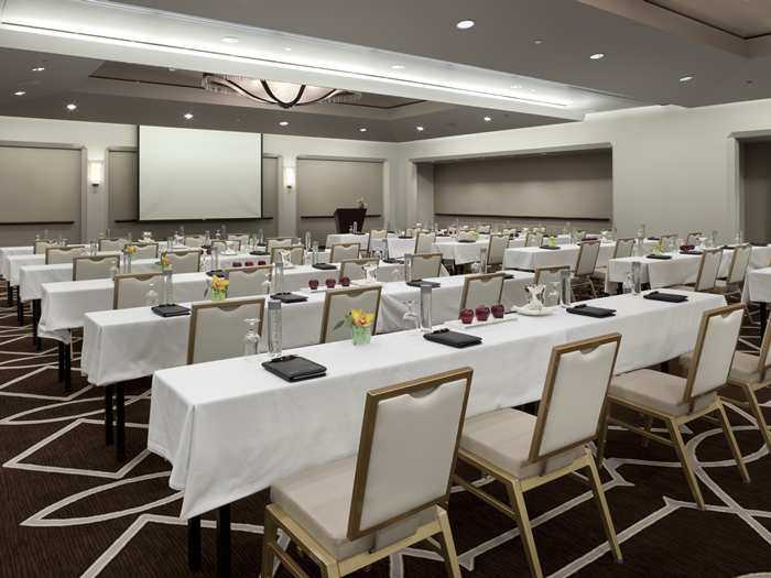 芝加哥康莱德酒店(Conrad Chicago)_CN_magnoliabroom1_27_700x525_FitToBoxSmallDimension_Center.jpg