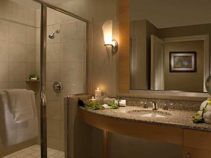 芝加哥康莱德酒店(Conrad Chicago)_CN_shower1_24_700x525_FitToBoxSmallDimension_Center.jpg
