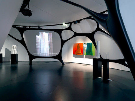 Zaha Hadid(Une Architecture)_10.jpg