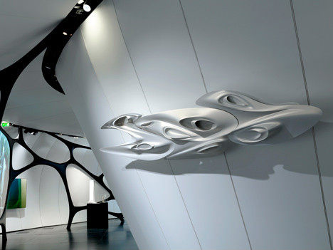 Zaha Hadid(Une Architecture)_17.jpg