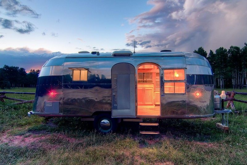 小空间大设计，气流飞行云旅行拖车 ，这是我们应该学习的_Airstream-Flying-Cloud-Travel-Trailer-07-2-800x533.jpg