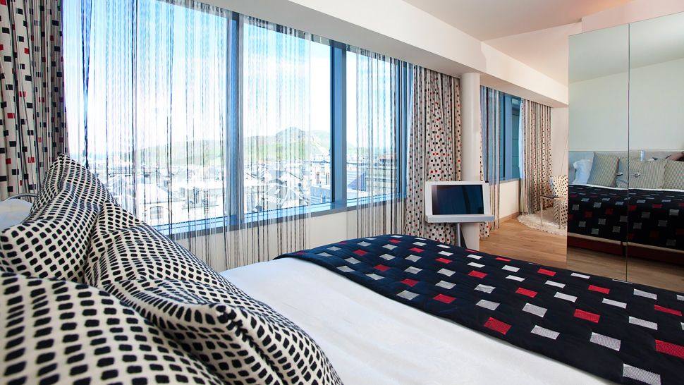 Hotel Missoni Kuwait 苏格兰爱丁堡科崴特米索尼酒店_007172-02-bedroom-city-view.jpg