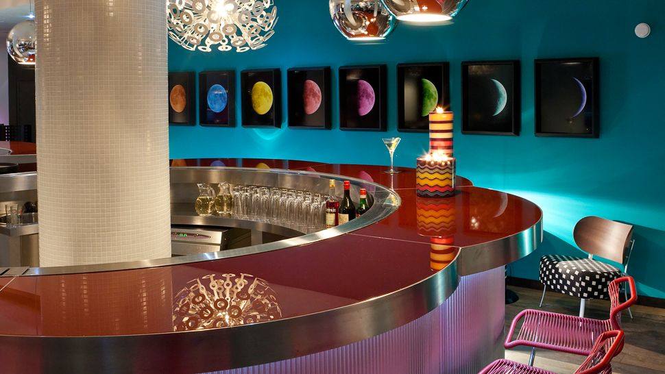 Hotel Missoni Kuwait 苏格兰爱丁堡科崴特米索尼酒店_007172-05-colorful-bar.jpg