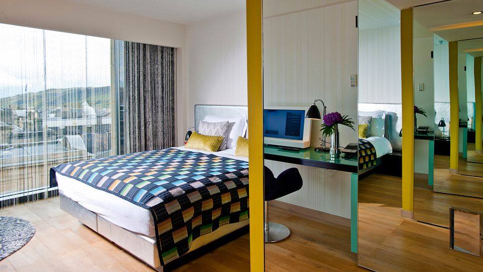 Hotel Missoni Kuwait 苏格兰爱丁堡科崴特米索尼酒店_007172-08-Missoni-Bedroom.jpg