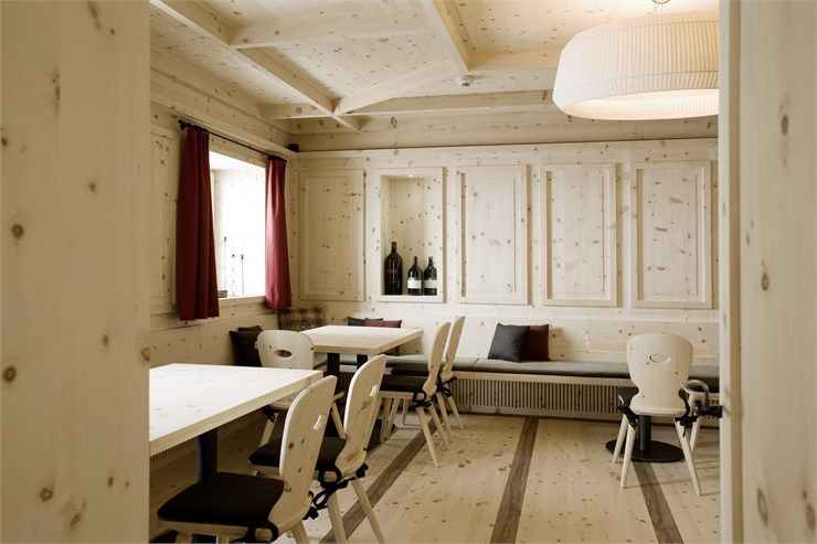 瑞士萨梅丹Romantik Hotel Muottas Muragl_b_730_521af842-7a3f-4386-88b7-9f5d17ea9b00.jpg