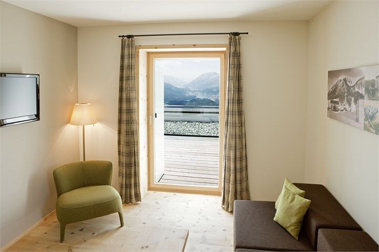 瑞士萨梅丹Romantik Hotel Muottas Muragl_b_730_d7f0f007-7e29-42ec-b50c-a1a5f192ad0d.jpg