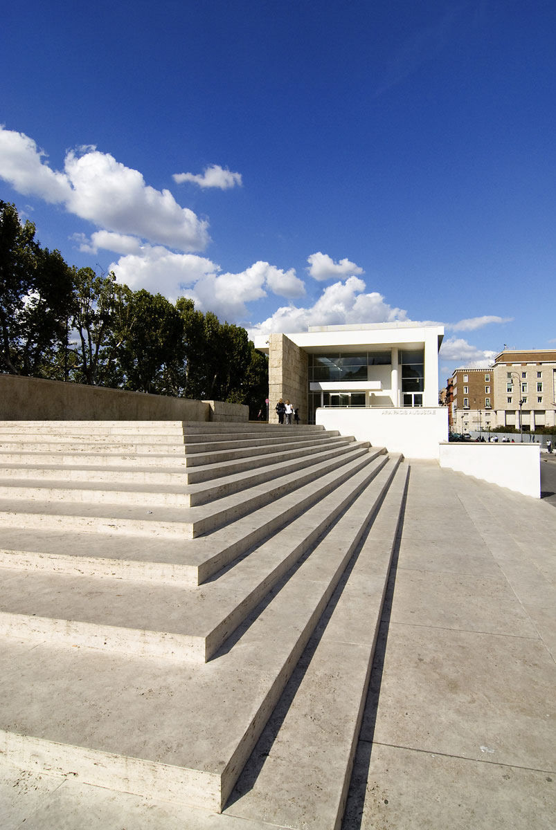 Meier-Ara_Pacis_Museum_orig_07.jpg