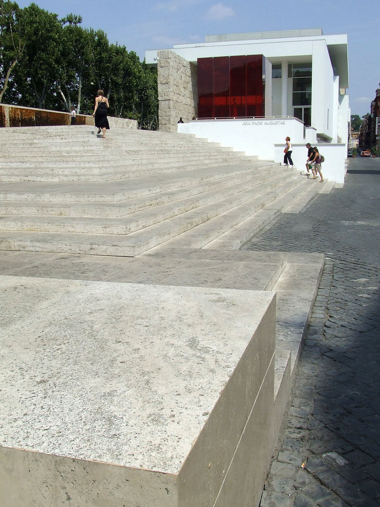 Meier-Ara_Pacis_Museum_orig_09.jpg