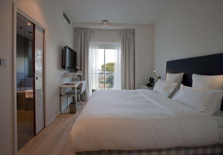 法国圣特罗佩KUBE酒店_Camera Hotel Kube.jpg