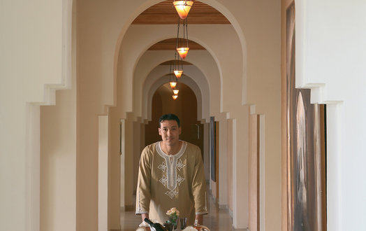 非洲突尼斯The Residence Tunis_3-waiter.jpg