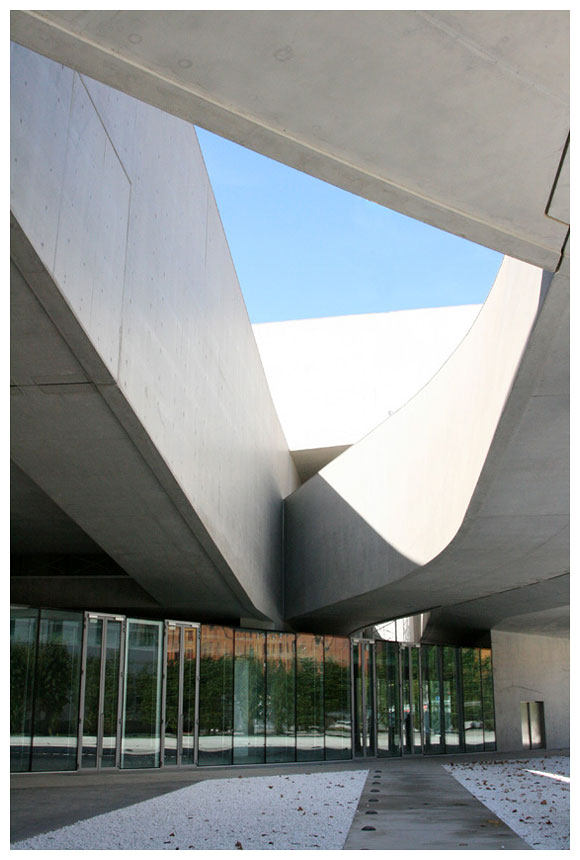 Hadid-Maxxi_16.jpg