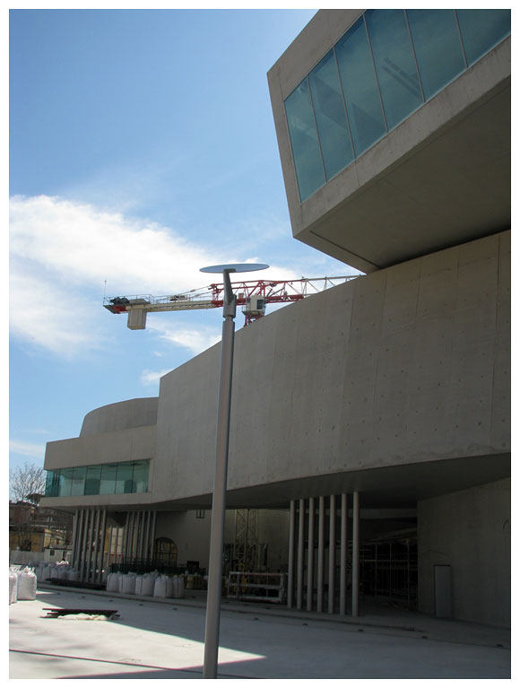 Zaha Hadid 設計之 MAXXI 二十一世紀美術館_Hadid-Maxxi_construction_2009_034.jpg