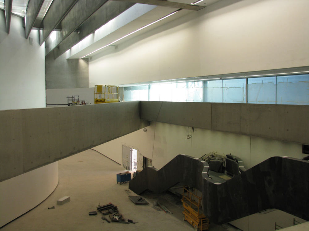 Hadid-Maxxi_construction_2009_orig_038.jpg