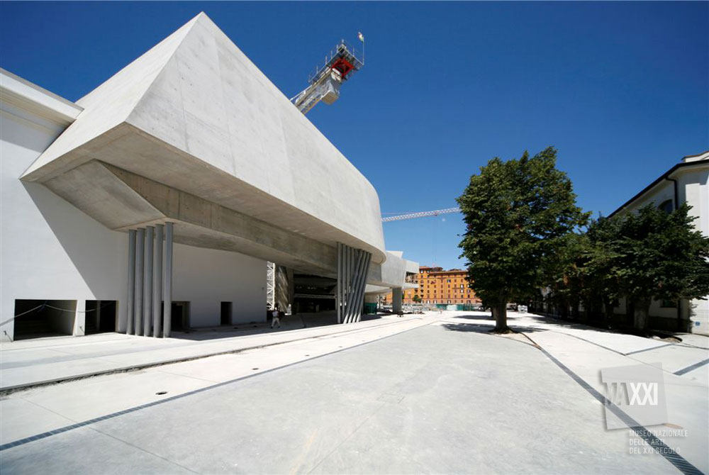 Hadid-Maxxi_orig_14.jpg