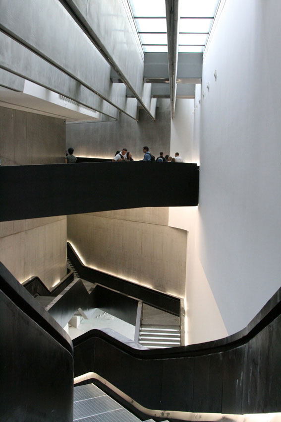 Hadid-Maxxi_orig_41.jpg