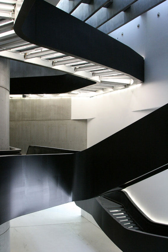 Hadid-Maxxi_orig_47.jpg