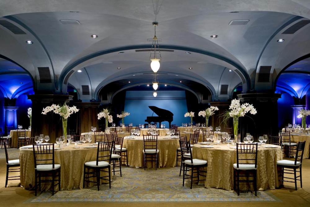 8)THE US GRANT, San Diego—Celestial Ballroom with Hydrangeas 拍攝者 Luxury Coll.jpg