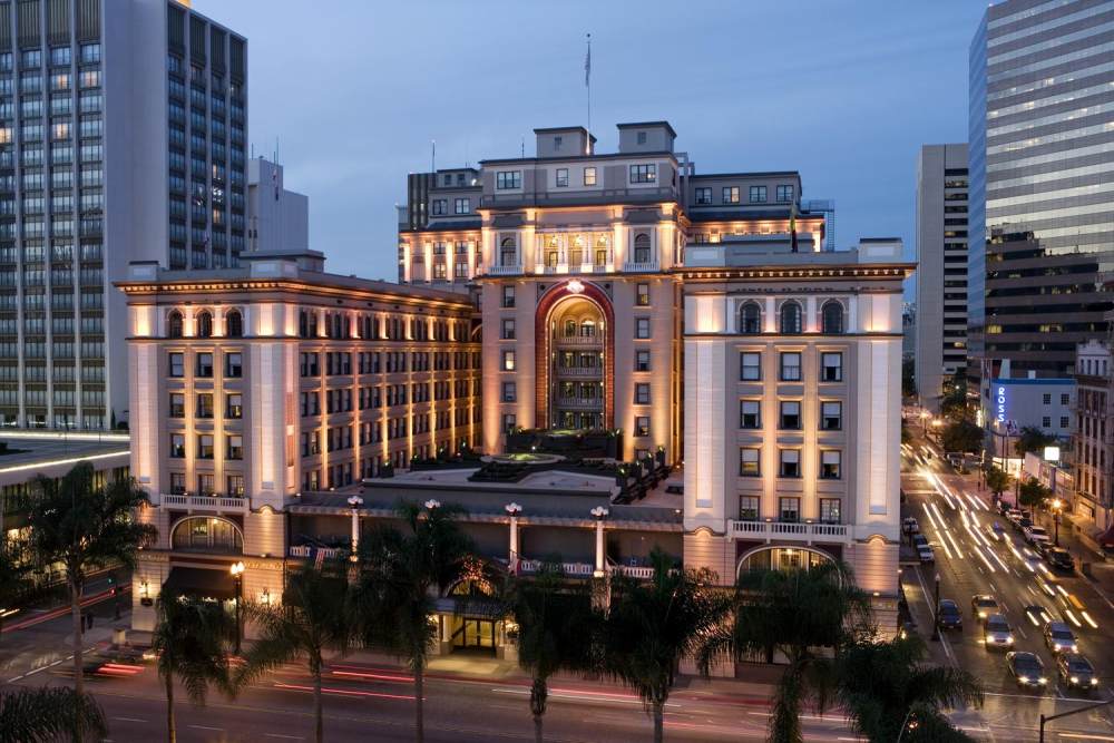 14)THE US GRANT, San Diego—Exterior at Dusk 拍攝者 Luxury Collection Hotels and.jpg