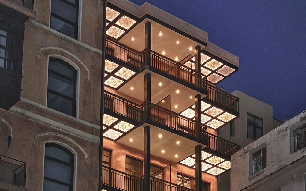 土耳其伊斯坦布尔乔治酒店 Georges hotel_Georges_Hotel_Istanbul_Boutique_Hotel-Hotel_Facade_Bosphorus_Side_by_Night.jpg