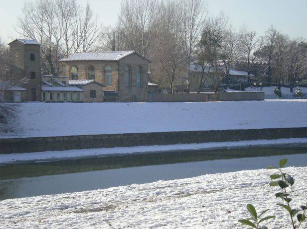 意大利托斯卡纳佛罗伦萨 Riva Lofts Florence_riva lofts dalle cascine 2 con neve.jpg