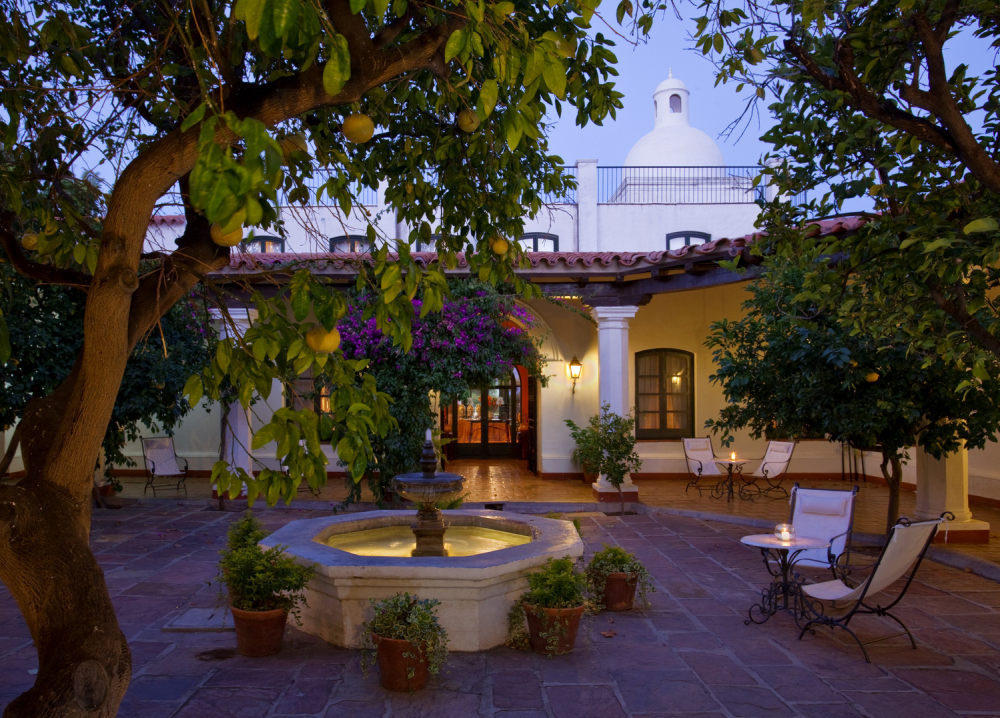 Patios de Cafayate Hotel & Spa, Argentina 阿根廷_9)Patios de Cafayate Hotel &amp_ Spa—Interior Patio 拍攝者 Luxury Collection Ho.jpg