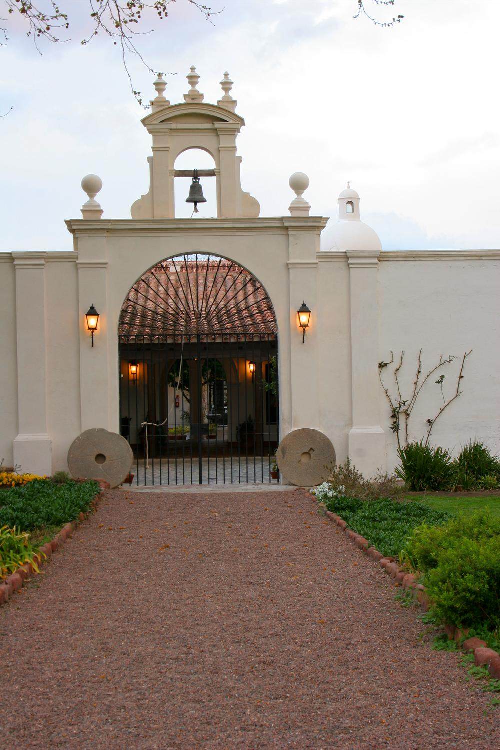 Patios de Cafayate Hotel & Spa, Argentina 阿根廷_13)Patios de Cafayate Hotel &amp_ Spa—Hotel Entrance 拍攝者 Luxury Collection H.jpg