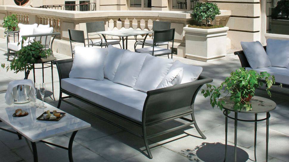 阿根廷帕拉西奥Palacio Duhau柏悦酒店_003304-03-exterior-patio-couch.jpg