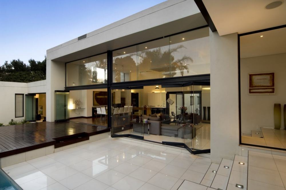 Mosi House Remodel by Nico van der Meulen Architects_mo_230212_09.jpg