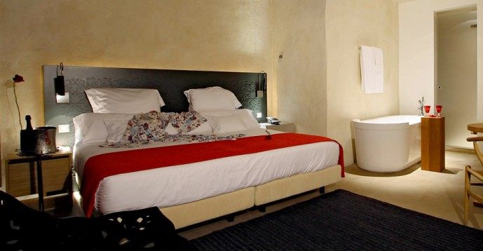 西班牙塞维利亚 Eme Fusion Hotel_min-habitacion-deluxe-04.jpg