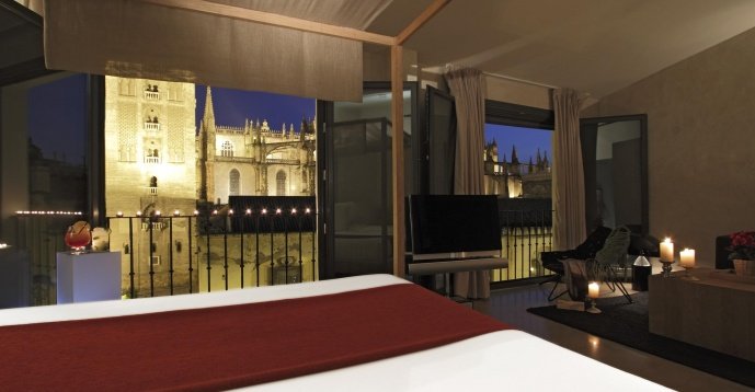 西班牙塞维利亚 Eme Fusion Hotel_min-eme-catedral-hotel-habitacion-grand-deluxe1.jpg