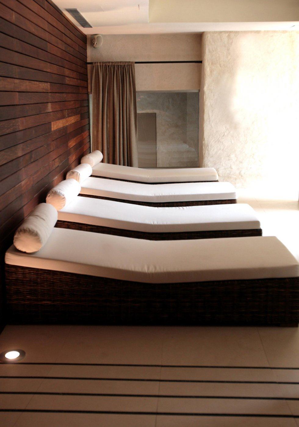 西班牙塞维利亚 Eme Fusion Hotel_spa1.jpg