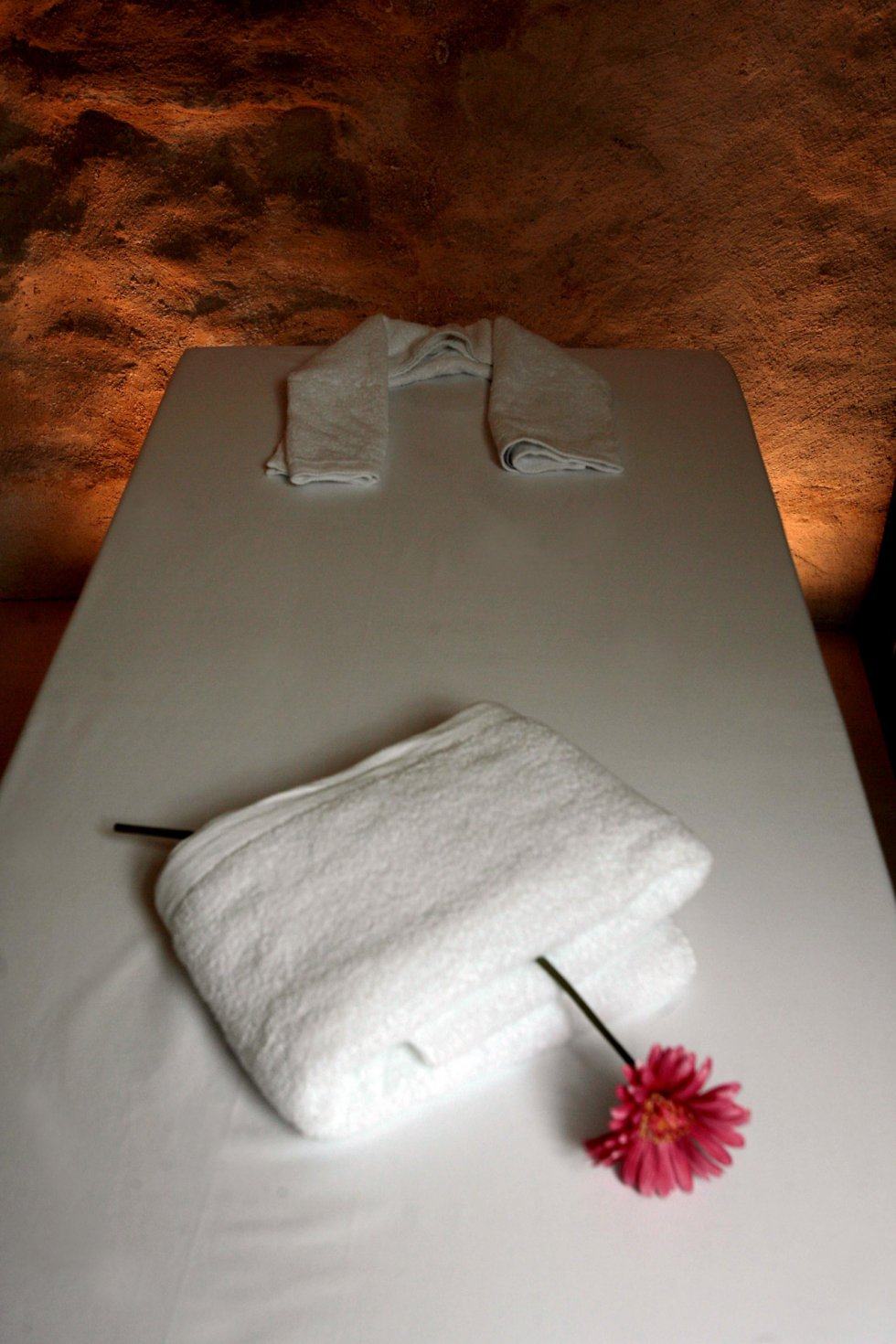 西班牙塞维利亚 Eme Fusion Hotel_spa9.jpg