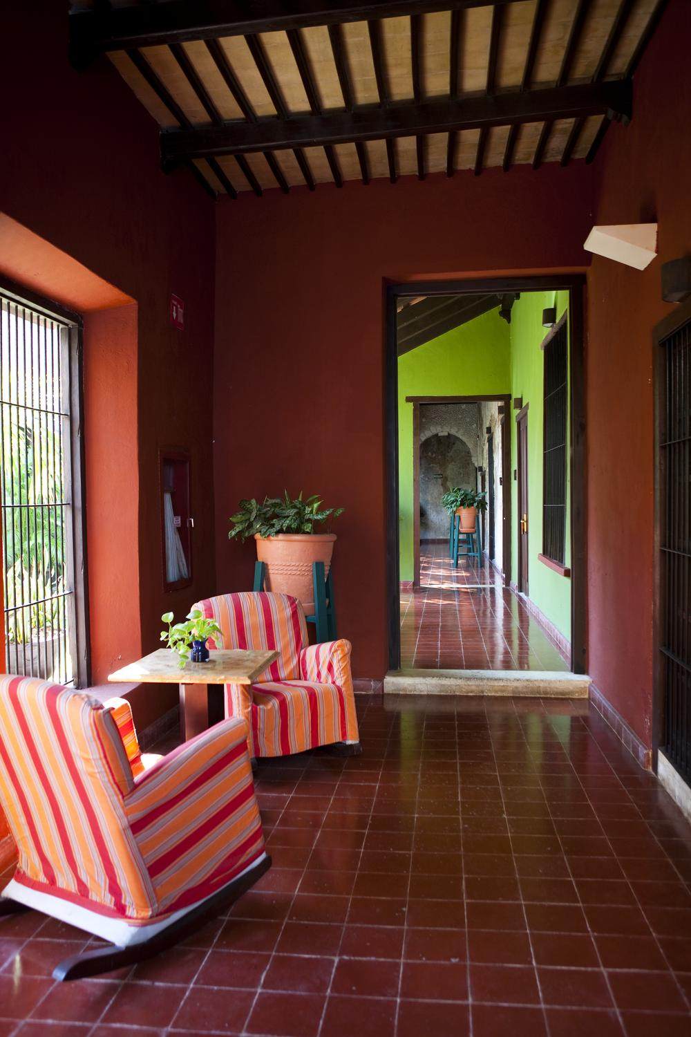 墨西哥坎佩切Hacienda Puerta Campeche, Mexico_9)Hacienda Puerta Campeche—Corridor 拍攝者 Luxury Collection Hotels and Resorts.jpg