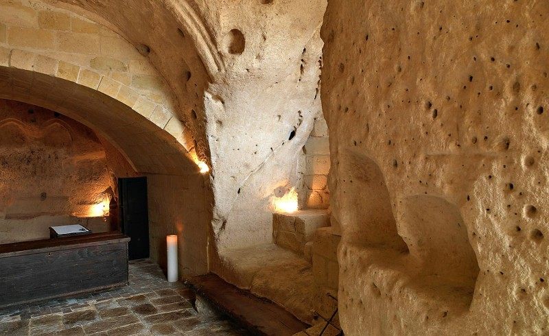 意大利梅特拉的 Sassi 区 Sextantio Le Grotte della Civita 酒店_Le-Grotte-Della-Civita-07-800x490.jpg