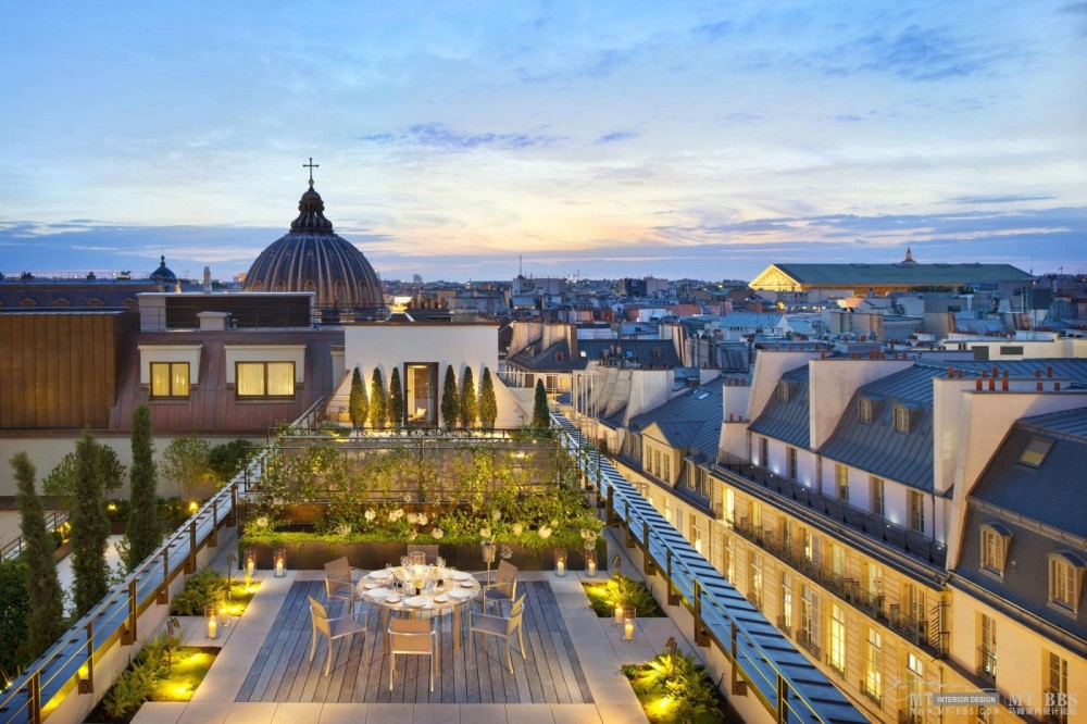 法国Mandarin Oriental, Paris酒店_15_royal-mandarin-suite-terrace_sm.jpg