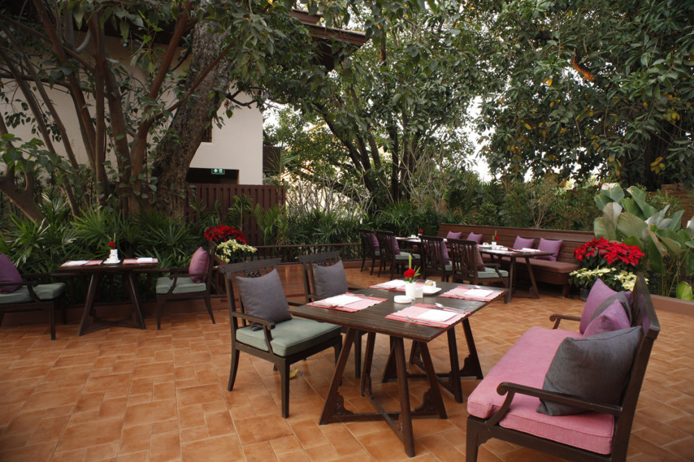 泰国清迈Siripanna别墅度假村_Siripanna_Chiang_Mai_Boutique_Hotel_Alfresco__Outdoor_Dining.jpg