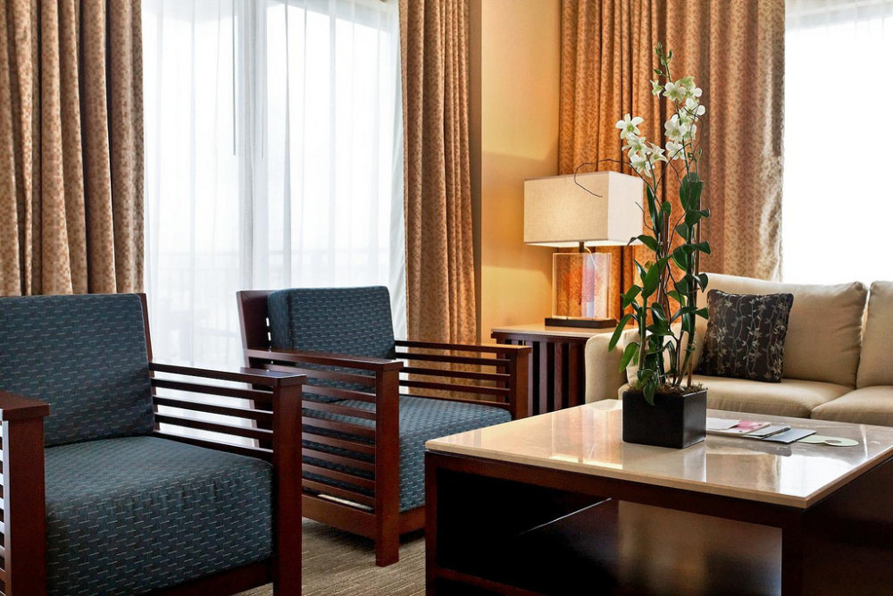 美国奥兰多威斯汀酒店-The Westin Imagine Orlando, Orlando, Florida (FL), United States_23)The Westin Imagine Orlando—2 Bedroom Suite Parlor 拍攝者.jpg