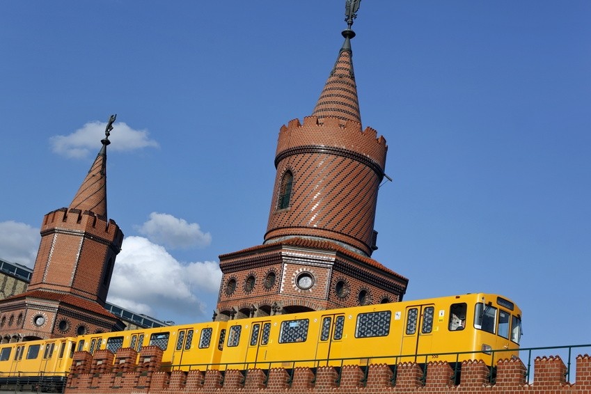 德国柏林丽晶酒店 Regent Berlin_42049071-H1-Ubahn__ebraxas_-_Fotolia.com.jpg