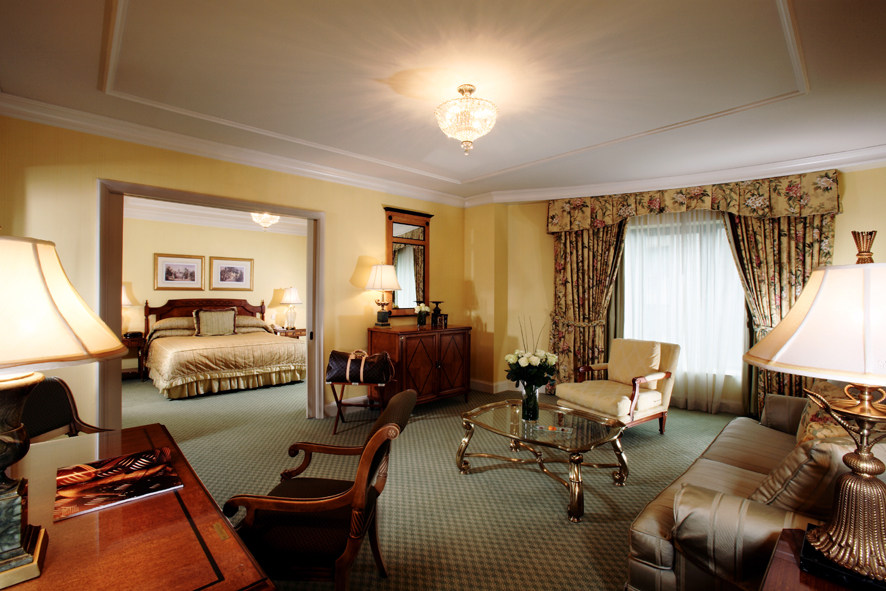 德国柏林丽晶酒店 Regent Berlin_42048043-H1-425_LR_Superior_Suite.jpg