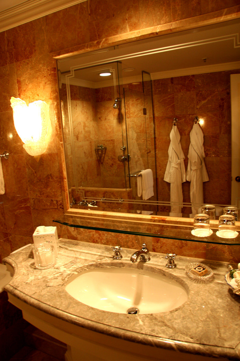德国柏林丽晶酒店 Regent Berlin_bathroom.jpg