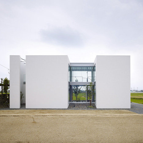 dezeen_House-in-Masaki-by-Hayato-Komatsu-Architects_17.jpg