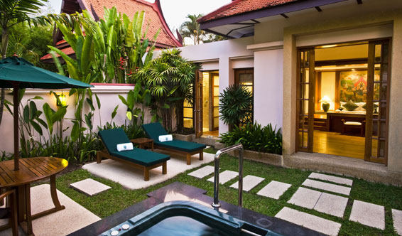 普吉岛悦榕庄 Banyan Tree phuket_deluxe_villa_jetpool_566x332.jpg