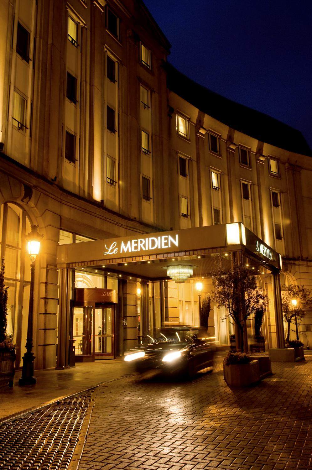 9)Le Meridien Brussels—Night View of Le Meridien Brussels 拍攝者.jpg